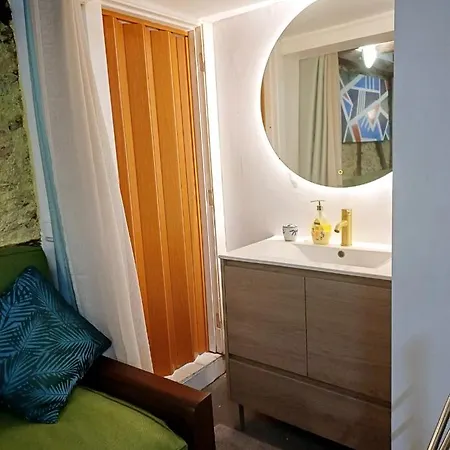 Apartment Bica Street Old Bar Into Studio *