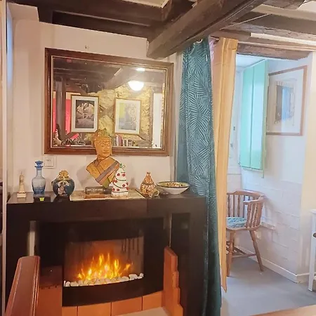 Apartment Bica Street Old Bar Into Studio Lisbon